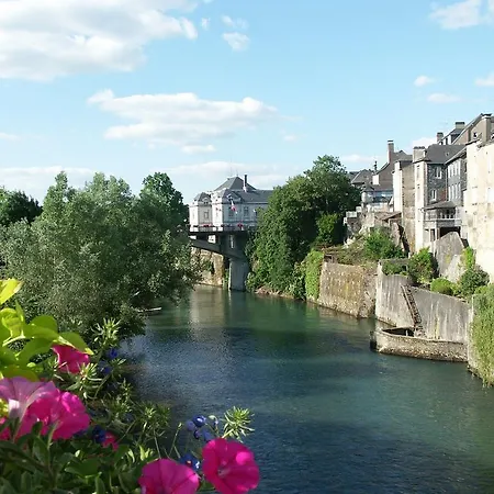 Couett'hotel Sainte Marie Oloron-Sainte-Marie